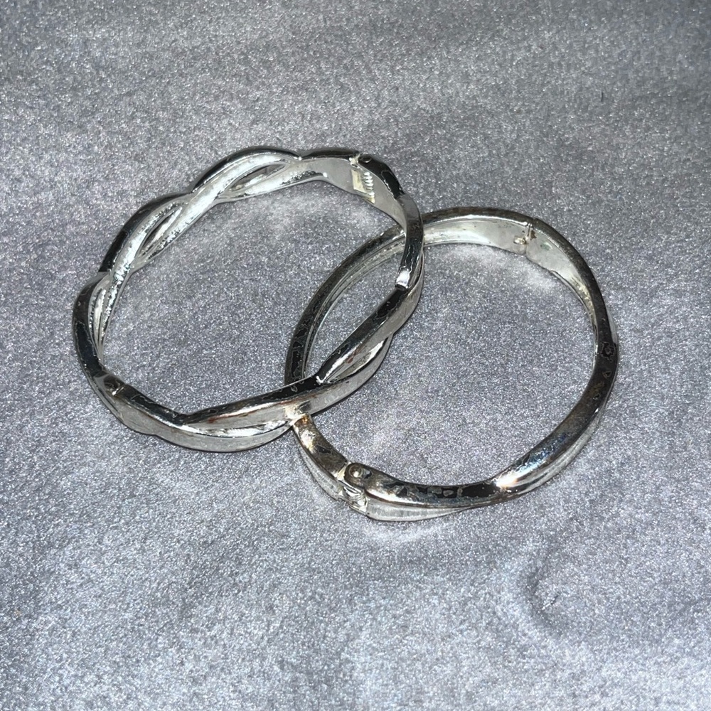 Silver tone bracelets set 2